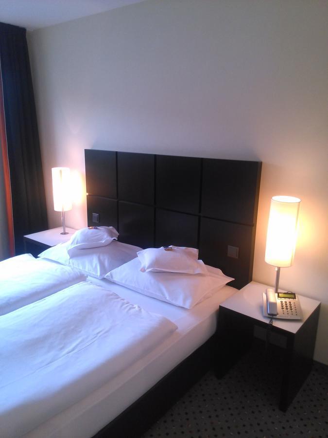 Hotel Burgcafe Dattenfeld Bagian luar foto