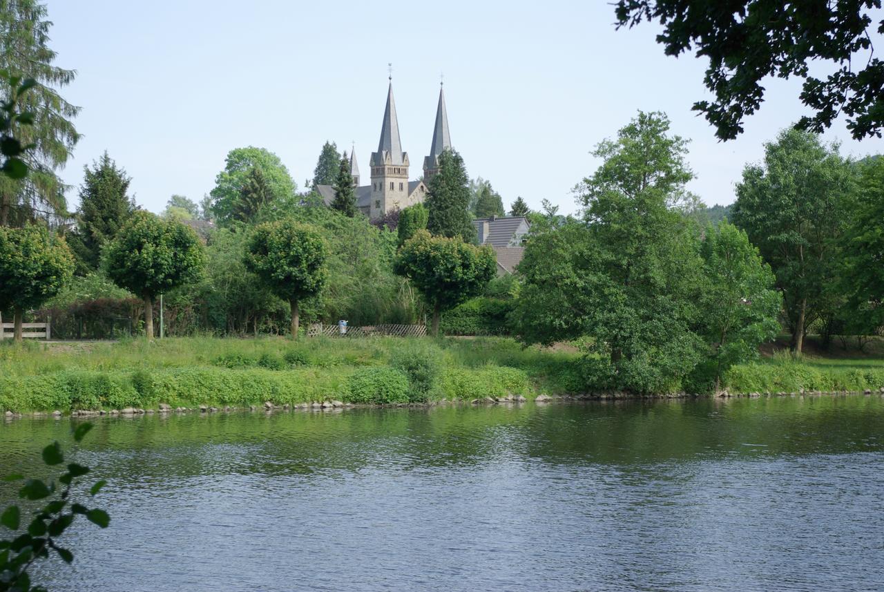 Hotel Burgcafe Dattenfeld Bagian luar foto