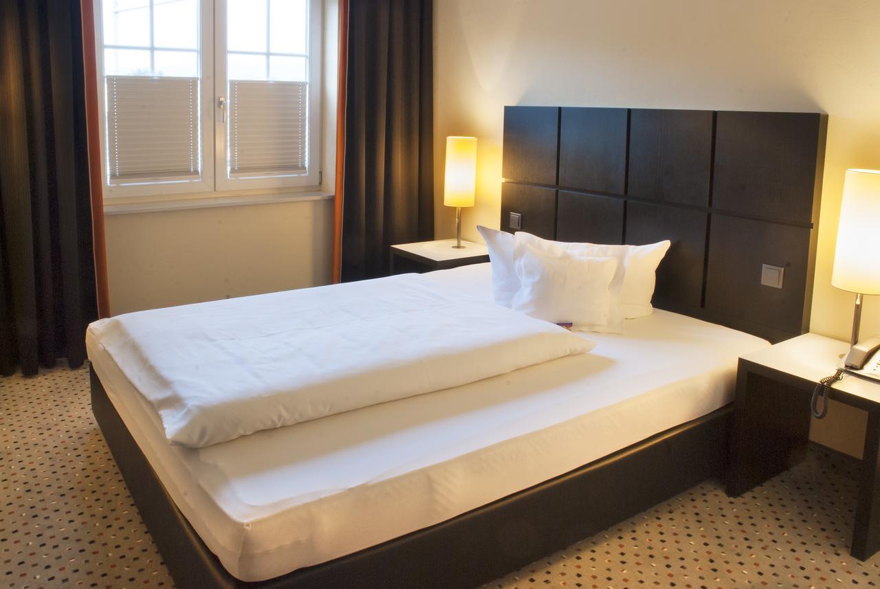 Hotel Burgcafe Dattenfeld Bagian luar foto